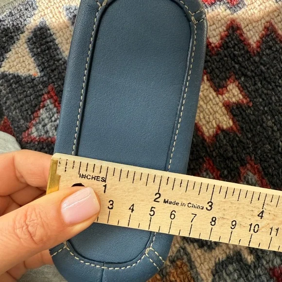 COACH mini leather bag. - Picture 8 of 8